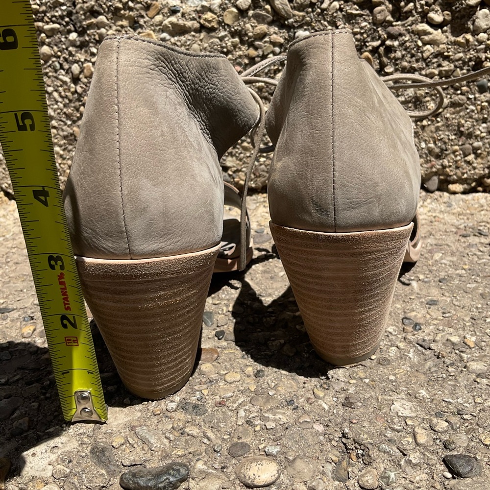 Eileen Fisher Ann Nubuck Tie front Sandal Size 8.5 Minimalist Mute - Picture 8 of 8